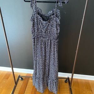 Long maxi dress, worn a couple of times, pet and smoke free home